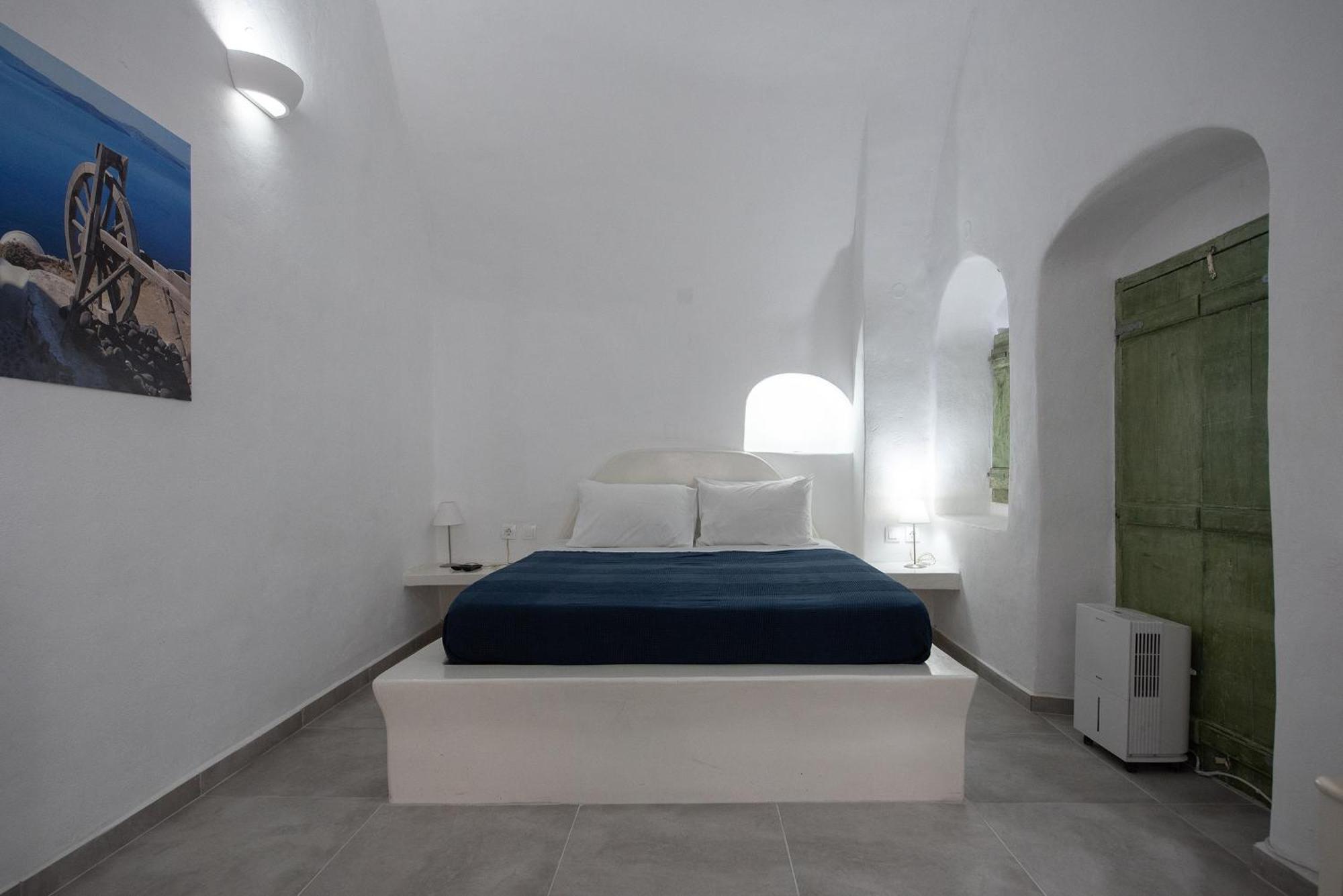 Corrado Caldera Apartments Fira  Zewnętrze zdjęcie