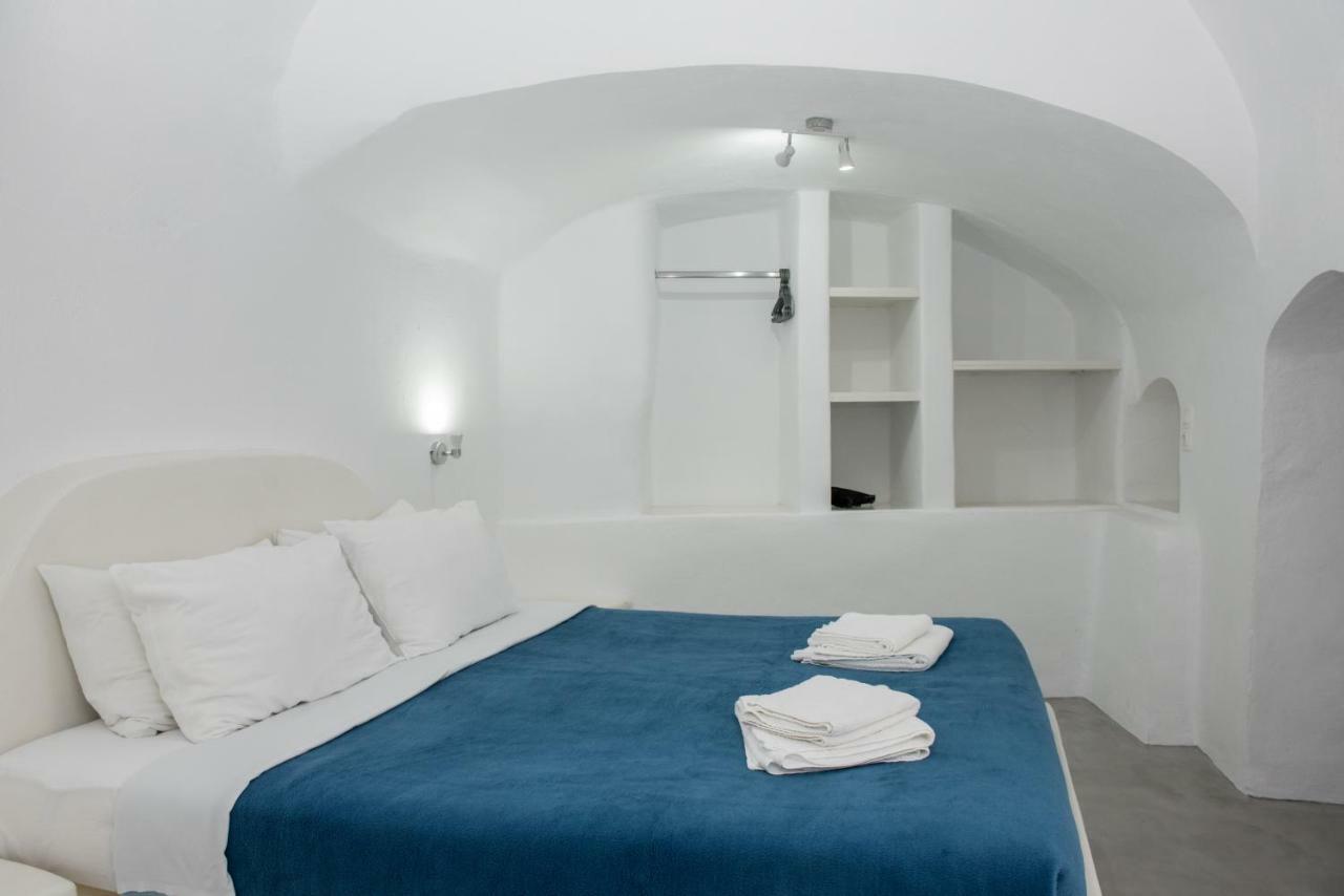 Corrado Caldera Apartments Fira  Zewnętrze zdjęcie