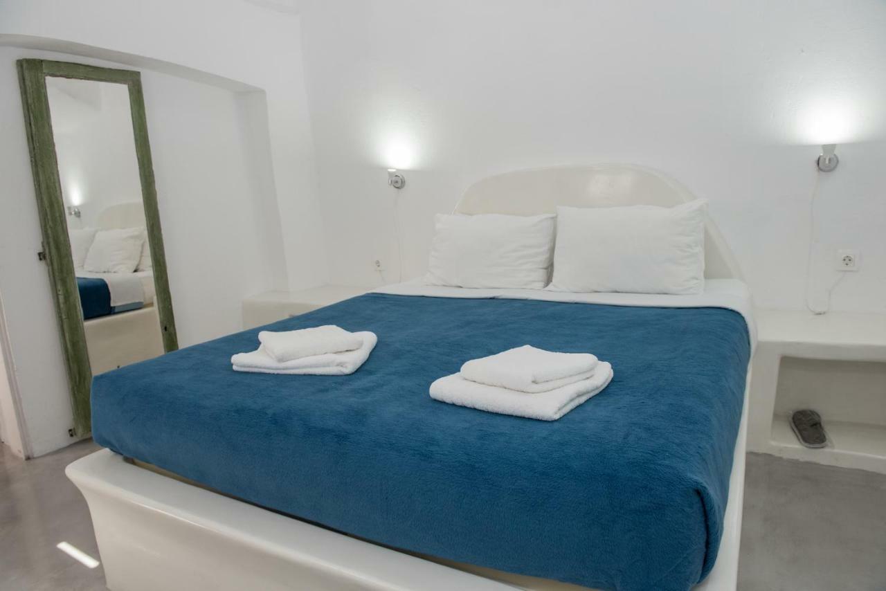 Corrado Caldera Apartments Fira  Zewnętrze zdjęcie